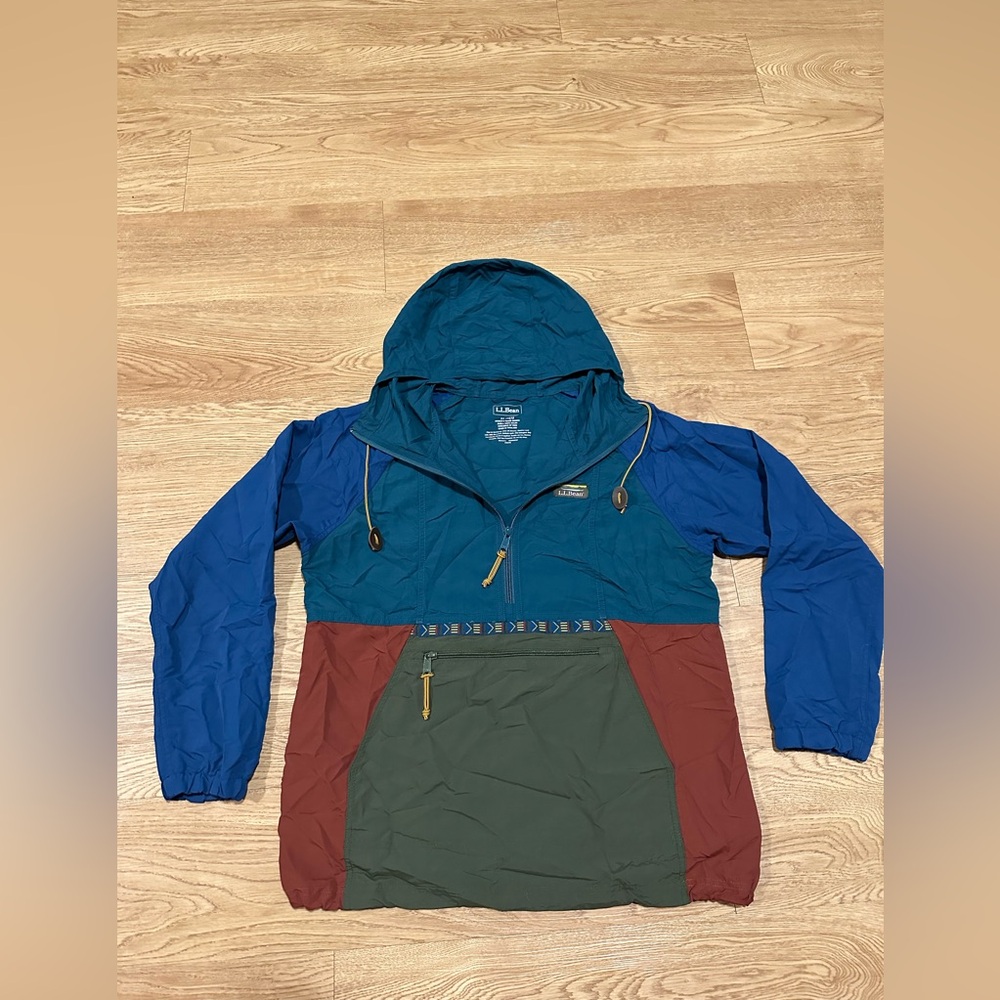 L.L. Bean Teal Women's windbreaker